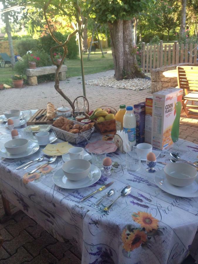 Maison Des Arbres Otel Cours-de-Pile Dış mekan fotoğraf